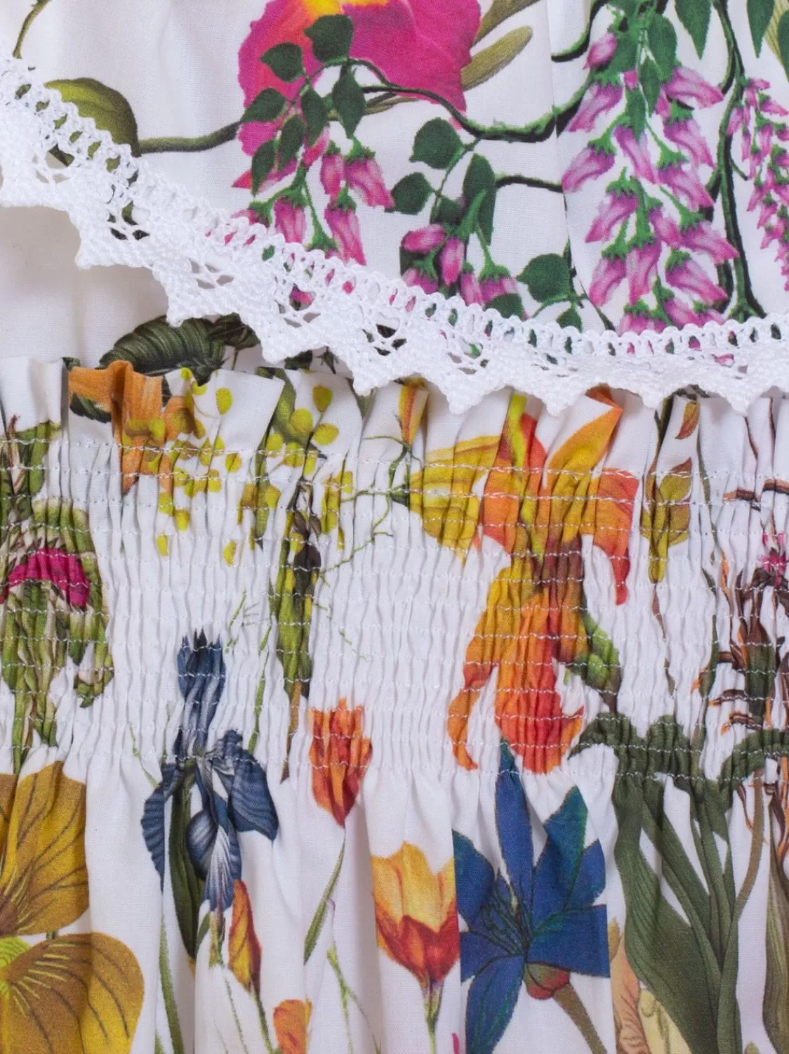 Meisje Patachou Witte Meisjesjurk Met Botanische Print En Ruches Voor Kinderen